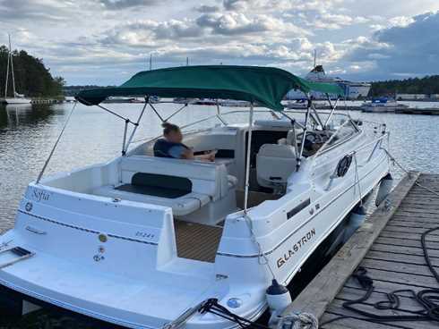 Glastron GS249 stulen i Södertälje